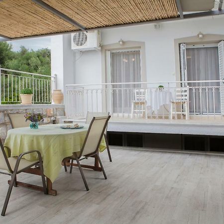 Remezzo Apartments Akrogiali Dış mekan fotoğraf