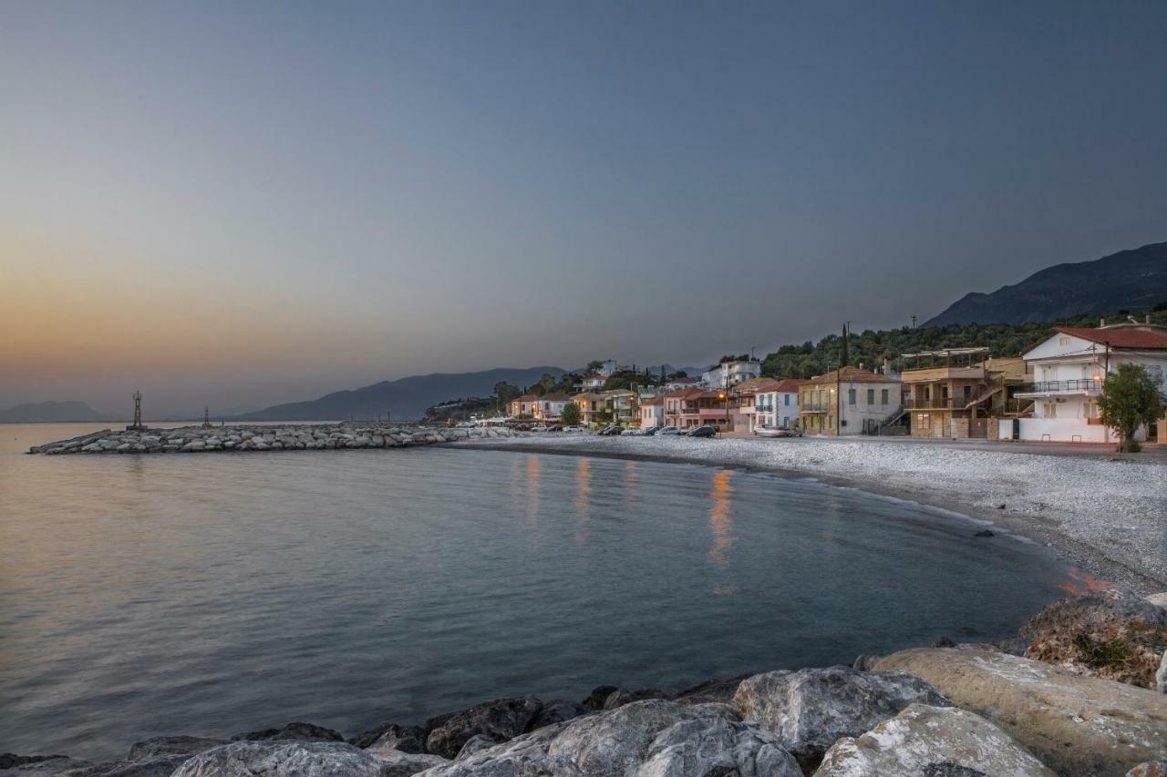 Remezzo Apartments Akrogiali Dış mekan fotoğraf