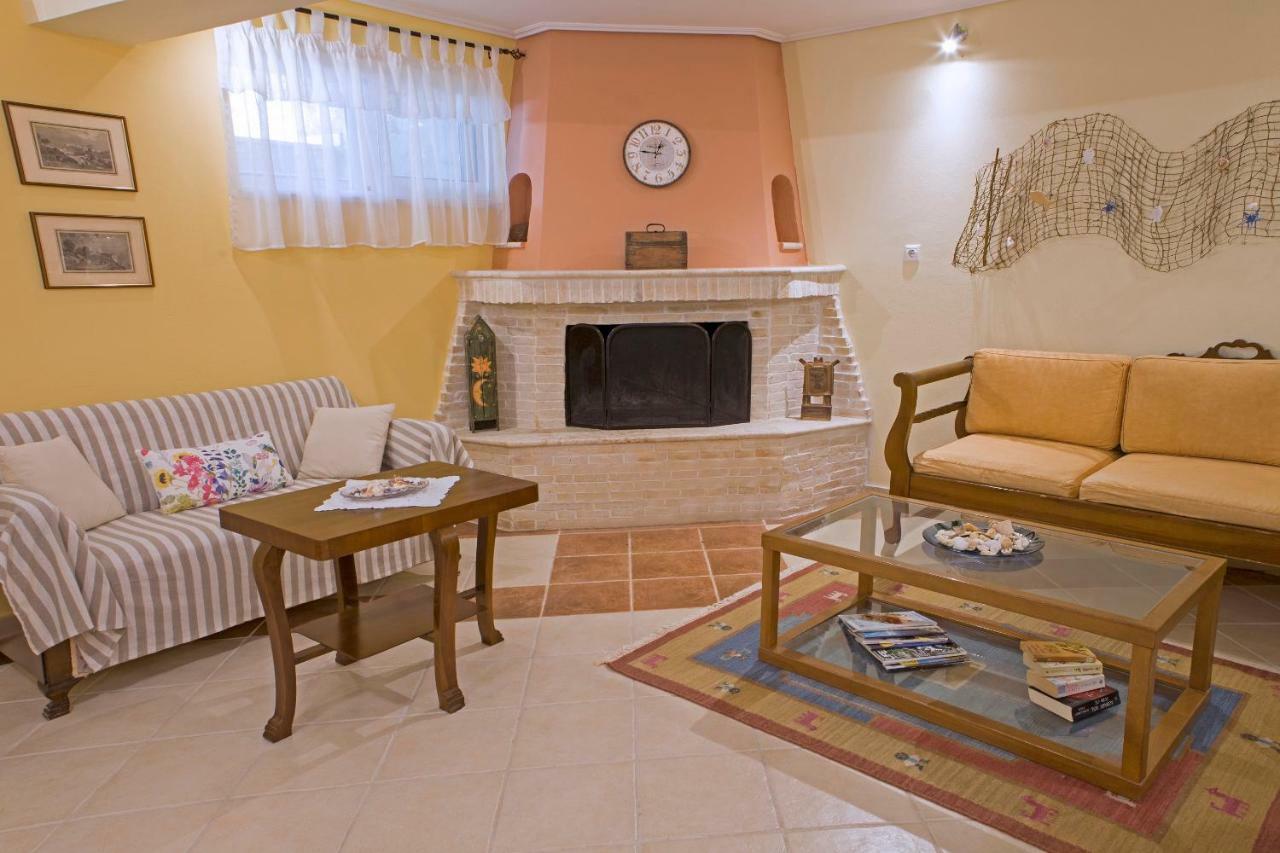 Remezzo Apartments Akrogiali Oda fotoğraf